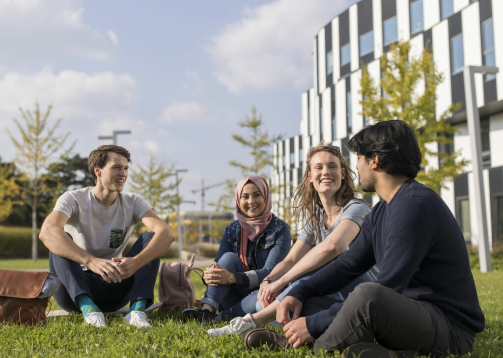 Students on WU Campus