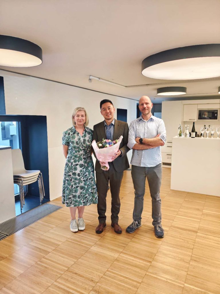 Congratulations to Zhou Ren!